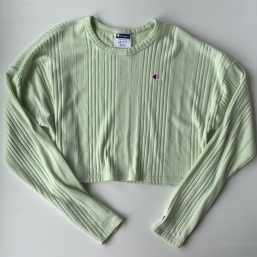 NWOT Champion Women’s Long sleeve Shirt Cropped